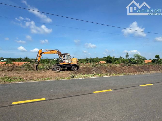 Bán đất F0 Đường nhựa tim vàng ngay QL55 sát bên khu nhà vườn xã Láng Dài , Long Đất - 3