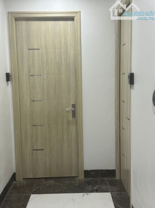 Thổ Quan ,diện tích 115m .  7tầng thang máy . MT 4.4m .Giá 32 tỷ Đống Đa - 3