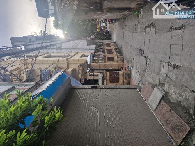 CHỈ 8,9 Tỷ _ 5 Tầng- lô Góc _Tây Trà_Ngõ Thông ô tô vào _ 41m - Tiện ích đầy đủ - 3