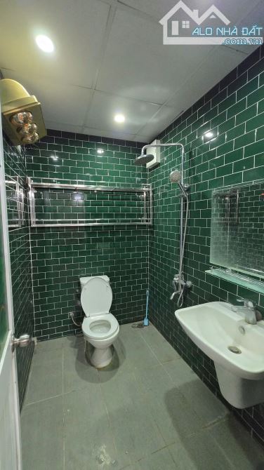 Cho thuê Chung cư Thạch bàn CT2B, 8 triệu 76m, 2 PN, 2WC, full NT, gần Aeon - 3