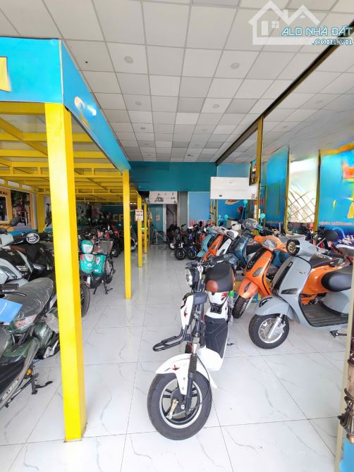 Mặt Tiền Kinh Doanh Sầm Uất__10Tỷ__122m2 (8,3x16)__Đất tặng Nhà MT Nguyễn Thị Minh Khai - 3