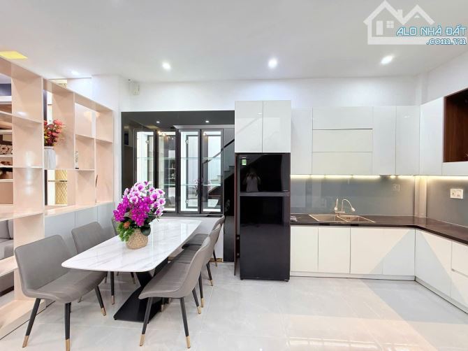Cực Phẩm Nhà Gần Biển - Nhà 3 Tầng Đẹp Như Mơ – Gần Hồ Tùng Mậu – Có Sân Ô Tô –Giá Cực Tốt - 2