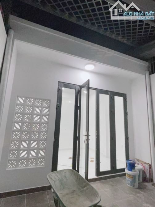 “NHÀ MỚI ĐẸP HBP-70M2( 4❌18M), 2PN-2WC- SỔ VUÔNG  MẶT TIỀN ĐƯỜNG LỚN -HÀNG XÓM VẠN PHÚC CH - 3
