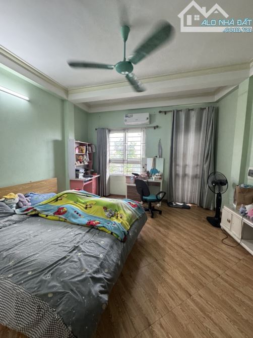Bán nhà Kim Giang- Ngõ 3 gác thông- Kinh doanh- 45m2 - 3