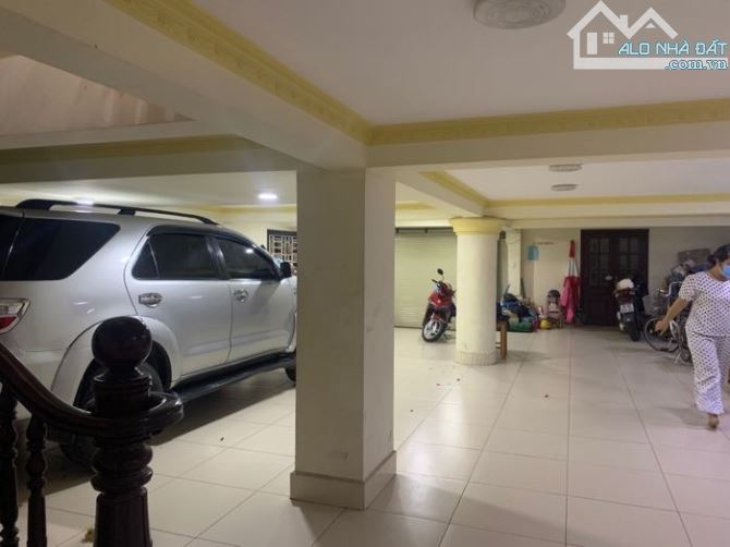 CHỦ ĐỊNH CƯ MỸ CẦN BÁN LẠI BIỆT THỰ SÂN VƯỜN 340m2 GẦN SÂN BAY TÂN SƠN NHẤT - 3