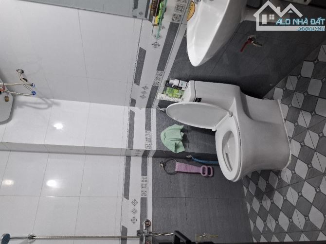 BÁN NHÀ Ỷ LA - HÀ ĐÔNG - Ô TÔ ĐỖ GẦN - 36M X 5 TẦNG - GIÁ 6,6 TỶ. - 3