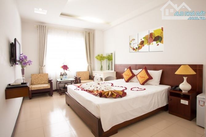 CHUYỂN NHƯỢNG KHÁCH SẠN VIP 4 SAO ĐƯỜNG LOSEBY GẦN BIỂN - DÒNG TIỀN ỔN ĐỊNH - VỊ TRÍ ĐỈNH - 3