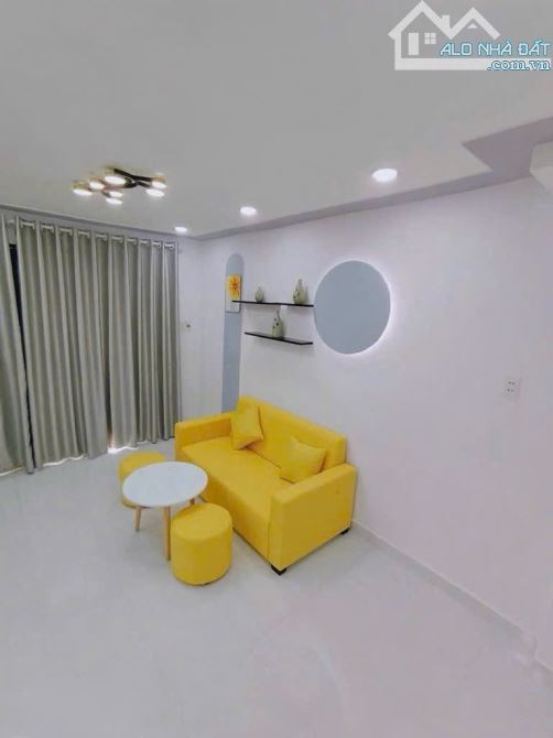 🏡 NHÀ 3 TẦNG - SỔ RIÊNG - CÁCH MẶT TIỀN CHỈ 1 CĂN - CHỈ 2,6 T.Y - 3