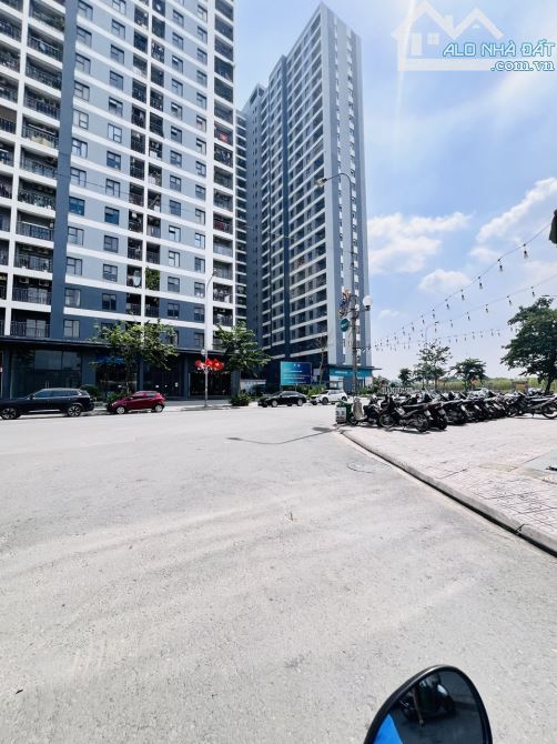 BÁN NHÀ TRÂU QUỲ GIA LÂM-PHỐ THÀNH TRUNG-NGÕ CỰC NÔNG-Ô TÔ VÀO-73M2-10 TỶ - 3