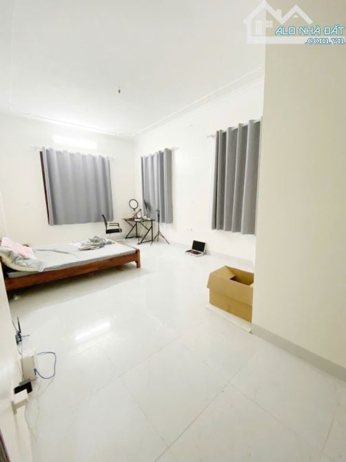 Cho thuê biệt thự KĐT Vạn Phúc - Tố Hữu. DT 220m2, 4 tầng thang máy, full điều hòa. - 3