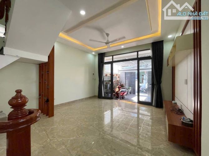 Giảm sâu 500tr chỉ còn 5tỷ9 Bán nhanh căn Nhà góc 3 tầng dg oto Lê Hồng Phong p Phước Tiến - 3