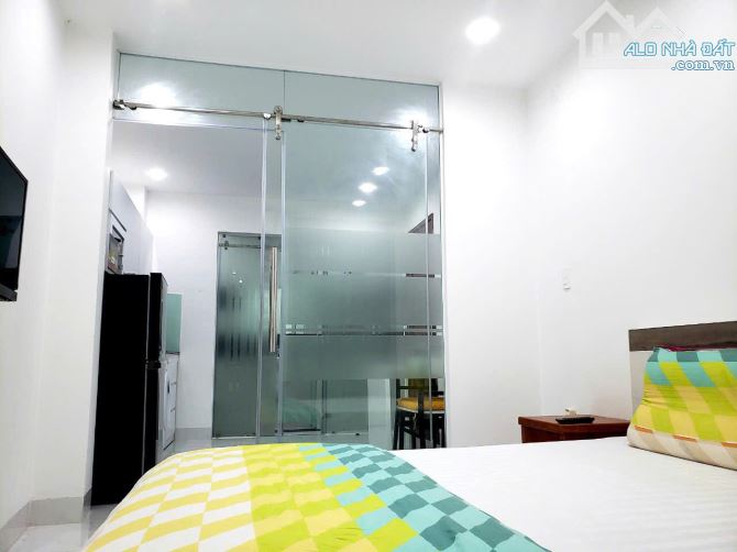 Bán Nhà MT Huyền Quang Q.1- 114m2- 4T TM 16PCH CaoCấp HĐT: 130tr/th 27,5tỷ TL - 3