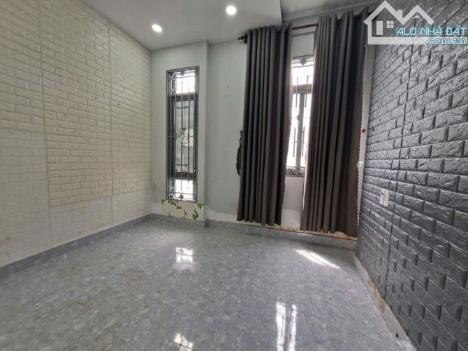 Bán nhà cực hiếm! Cách mặt tiền chỉ 1 căn –DT 60m2.hẻm ô tô Tân Hòa Đông, Q.6.Giá tốt - 3