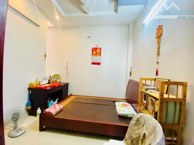 🏘🔥TRUNG TÂM TÂN PHÚ - 4 TẦNG BTCT - HẺM XE TẢI - GẦN 60M2 - 4.4x13M - CHỈ 7.7TỶ. - 3