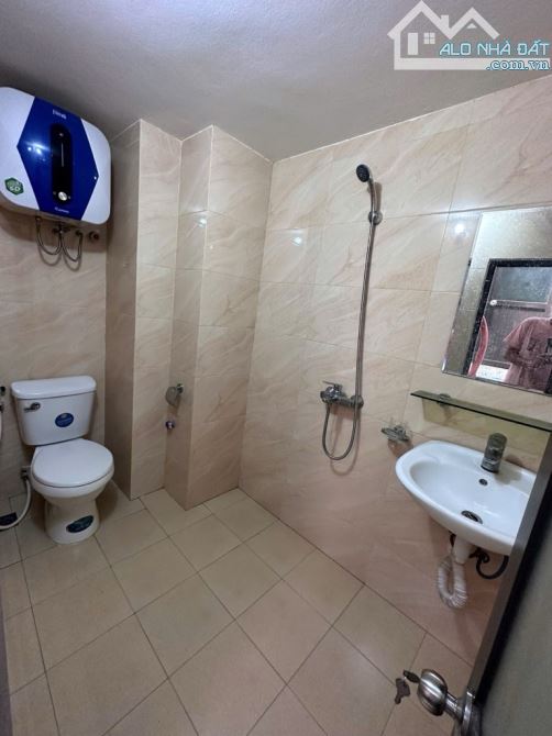 30m2 x 4 Tầng , Phố Nguyễn Cao Lò Đúc , 40m Ra Ô Tô , Ngõ Thông Thoáng Sáng - 3