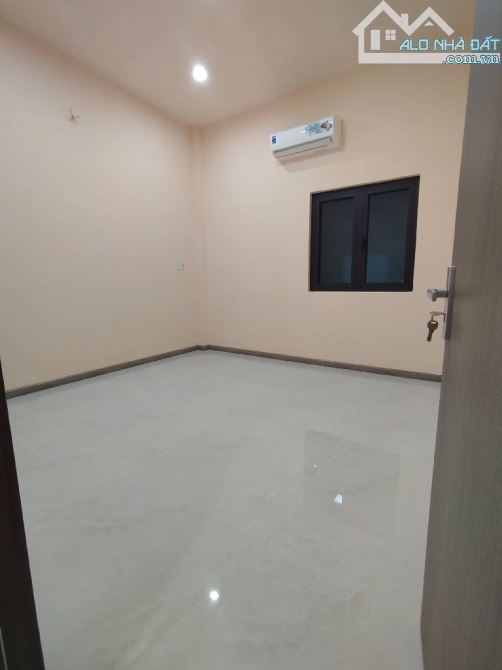 Nhà mới xây đẹp lung linh, 3 tầng đúc BTCT, 66m2, ôtô đổ cửa, Chánh Hưng, SHR hoàn công đủ - 3