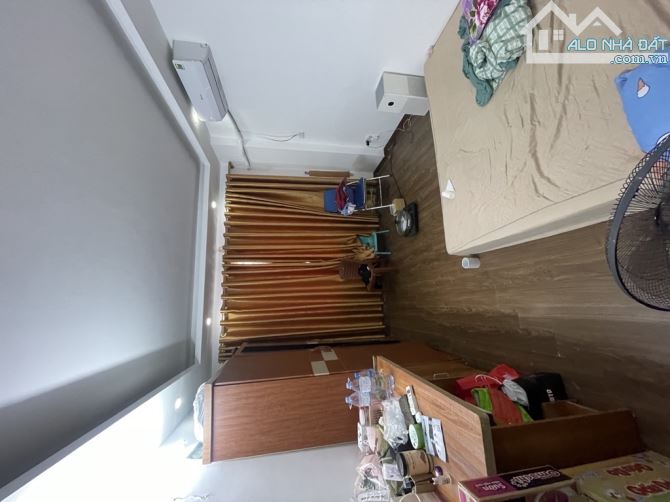 TRUNG VĂN NHÀ ĐẸP Ở NGAY- CHỦ ĐỂ LẠI FULL ĐỒ - 5 TẦNG SẴN Ở CHỈ 6,x tỷ - 3