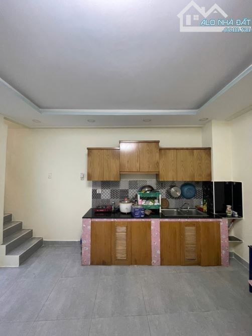 Bán Nhà Siêu Hiếm 3 TẦNG, 40m2, Giá NHỈNH 3tỉ, Sát Bên Lâm Văn Bền, Quận 7 - 3
