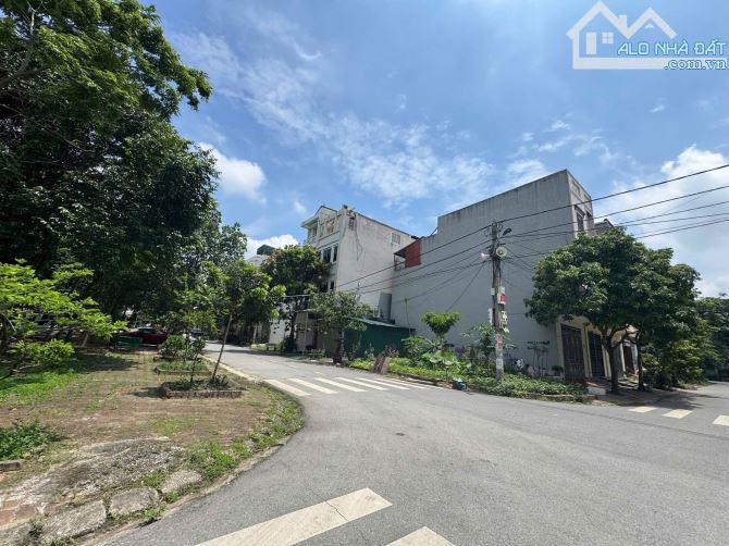 LÔ ĐẤT VÀNG - 50 NĂM - LÀNG NGHỀ KHÚC XUYÊN - 330M2 - MT10 - 3
