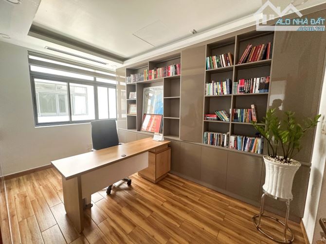Mặt tiền Giáp Quốc Lộ 13, TÒA NHÀ VĂN PHÒNG TỌA LẠC BÊN TRONG KHU ĐÔ THỊ VẠN PHÚC CITY - 4