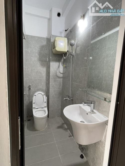 CHỈ 8,9 Tỷ _ 5 Tầng- lô Góc _Tây Trà_Ngõ Thông ô tô vào _ 41m - Tiện ích đầy đủ - 4