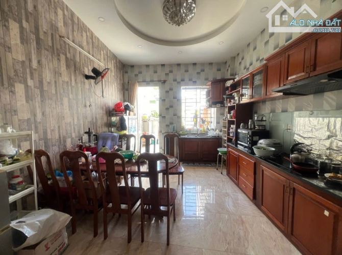 MẶT TIỀN KINH DOANH CỰC ĐỈNH, GẦN CHỢ HIỆP BÌNH, 3 TẦNG, 4,3X31, CHỈ 16,9 TỶ. - 4
