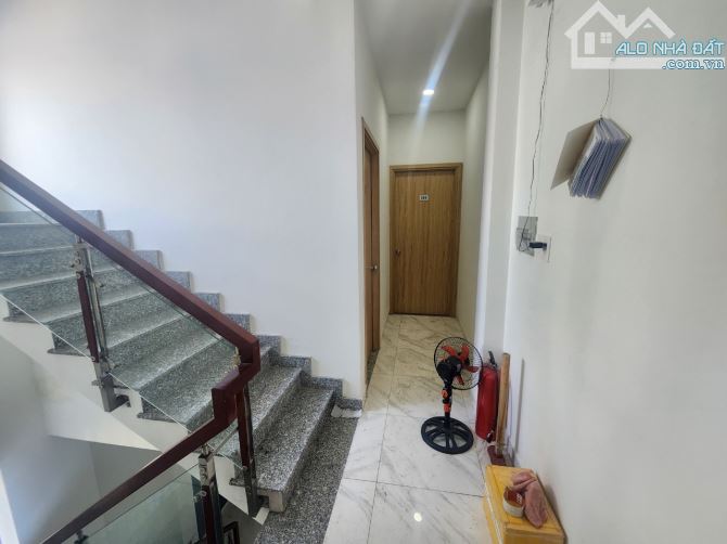 Căn hộ dịch vụ 4 tầng Hoàng Diệu 2, Linh Chiểu, Thủ Đức. 10 phòng thu nhập 40triệu/tháng - 4