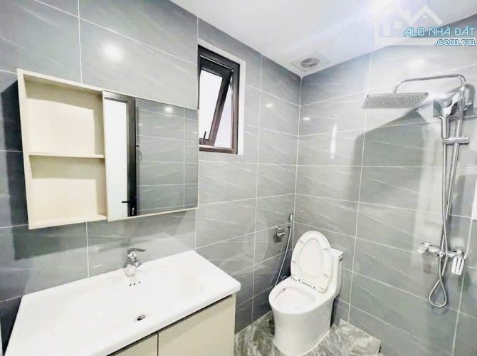 NHÀ Ở PHÂN LÔ BẮC TỪ LIÊM–Ô TÔ QUA NHÀ–NHỈNH 4 TỶ–NGÕ THÔNG–MỘT NHÀ RA PHỐ–FULL CÔNG NĂNG - 4
