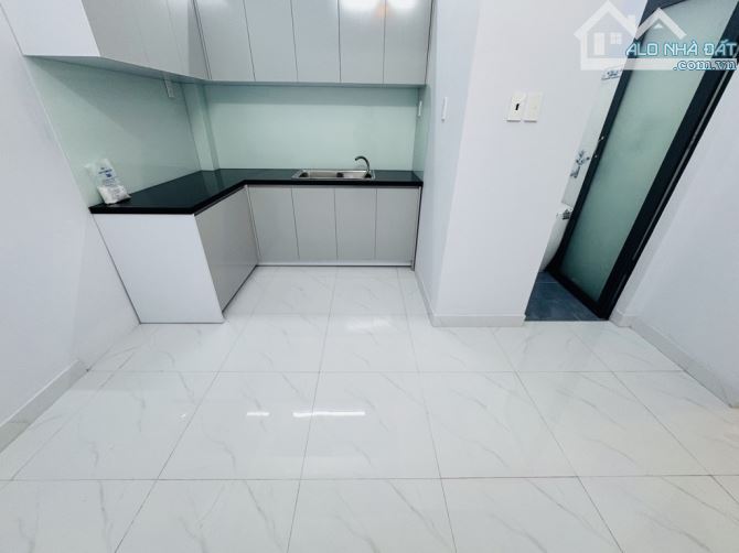 NHÀ 4 TẦNG HẺM NHỰA XE HƠI 5M, DTCN 56M², 4X14, SÁT MẶT TIỀN NGUYỄN TƯ GIẢN - NHỈNH 7 TỶ - 4