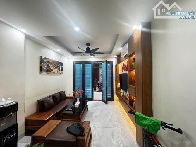 Bán nhà đẹp trong đê Ngọc Thụy 38m x 5 tầng - 8,3tỷ - 4