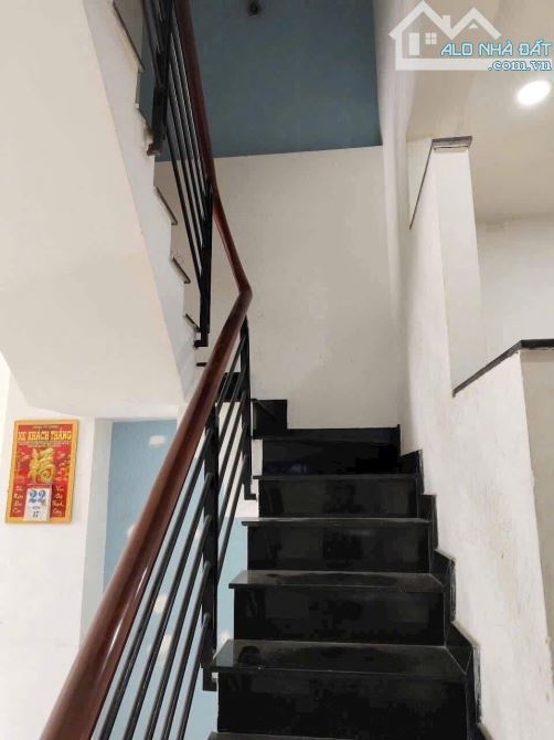 - NHÀ 2 TẦNG ĐÚC BTCT - DƯỜNG SỐ 8, SÁT ĐÔNG TÂNG LONG, TRƯỜNG THẠNH, 61m2 4,2 tỷ (còn bớt - 4