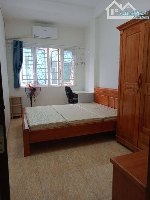 Cho thuê căn hộ dịch vụ 2N1K 65m2 tầng 3 Ngõ 141 Phố Trích Sài, Tây Hồ, Hà Nội. - 4
