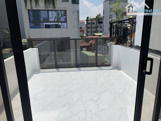 Cát Linh, Nhà đẹp ở ngay, Ngõ thông Oto tránh, 8 tầng TM, KD. 55m2, mt 4m. 24.5 tỷ - 4