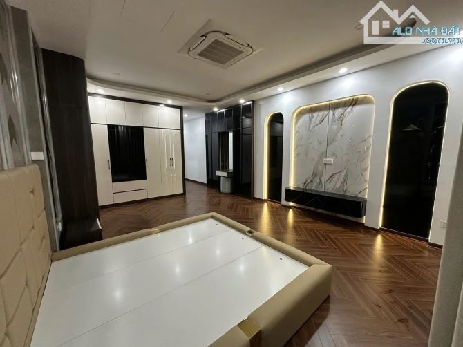 BÁN NHANH CĂN 60M2 HÀNG XÓM AEON LONG BIÊN 7 TẦNG, Ô TÔ TRÁNH, KINH DOANH 16 TỶ - 4