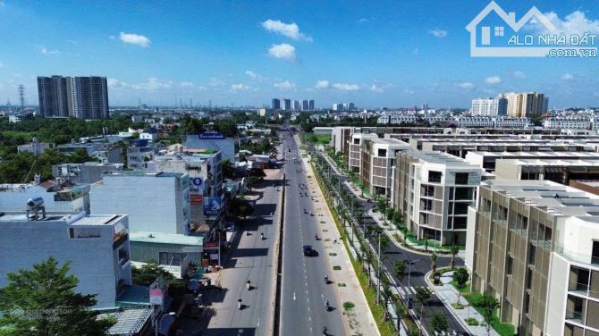 Bán đất dự án Hoàng Anh Minh Tuấn đường Đỗ Xuân Hợp Quận 9 cũ nền E24 (250m²) 105 tr/m² - 4