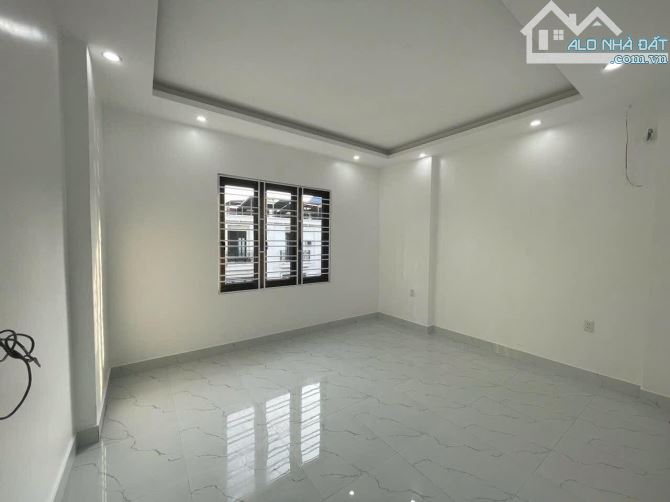 🌳 Bán nhà 4 tầng ngõ 169 Đông Khê - Ngô Quyền - 55m2 - Giá 4,6 tỷ sân cổng riêng - 5