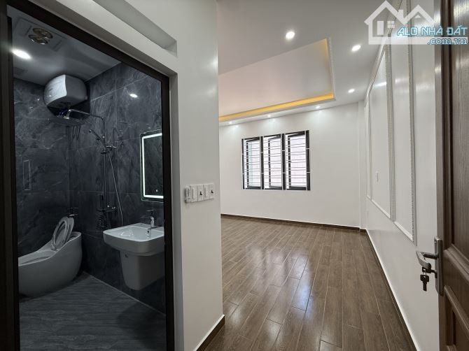 Bán nhà Ngô Gia Tự 4 tầng độc lập Thang Máy đường 12m - 5