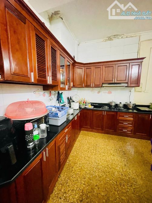 NHỈNH 28 TỶ NHÀ PHÂN LÔ, Ô TÔ, PHẠM TUẤN TÀI, CẦU GIẤY, DT 67M, 5 TẦNG, MẶT TIẾN 5.9M - 5