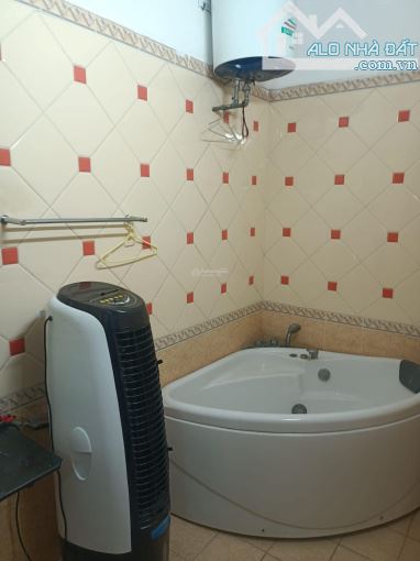 BÁN NHÀ LÒ ĐÚC, 42M, 6T, MT 4,6M, NGÕ THÔNG RỘNG, GẦN Ô TÔ, DÂN XÂY, KINH DOANH, CHỈ 12,5T - 5