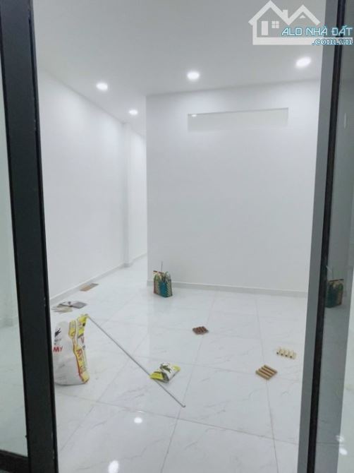 “NHÀ MỚI ĐẸP HBP-70M2( 4❌18M), 2PN-2WC- SỔ VUÔNG  MẶT TIỀN ĐƯỜNG LỚN -HÀNG XÓM VẠN PHÚC CH - 5