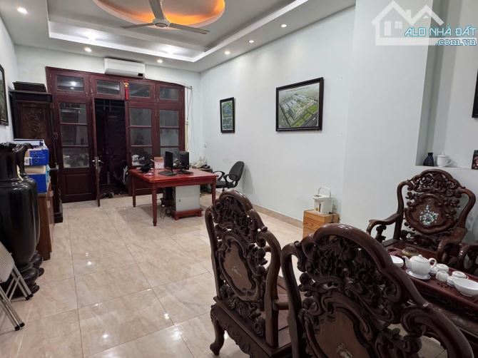 Bán nhà liền kề la khê Quang Trung Hà Đông DT 79 5T - 5