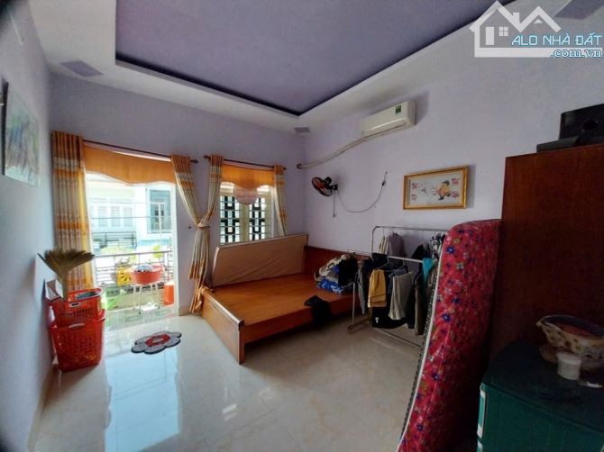 Nhà 2 TẦNG HẺM XE HƠI THÔNG ĐÔNG THẠNH GẦN CHỢ VỊ TRÍ ĐẸP NHÀ MỚI Ở NGAY - 5