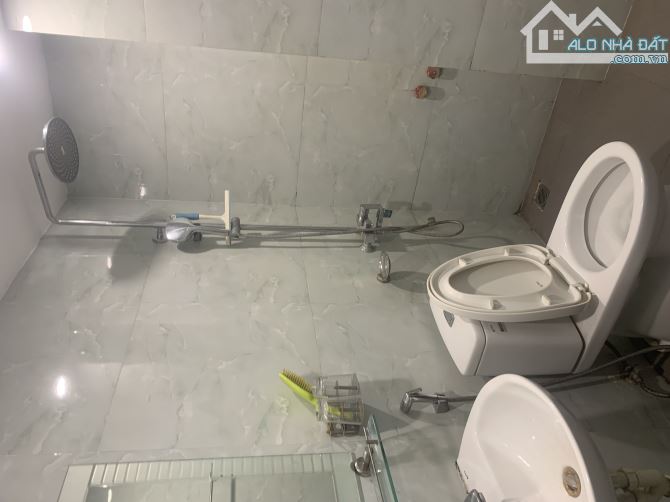SIÊU PHẨM DUY NHẤT TẠI TỨ LIÊN – OTO CHẠY VÒNG – 6PN – SỔ ĐẸP – 11.5 TỶ!!! - 5