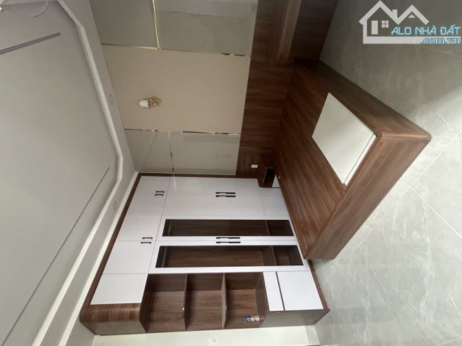 KHU PHÂN LÔ ĐỒNG -5 TẦNG -LÊ ĐÌNH CẨN- TÂN TẠO BÌNH TÂN- DT: 4*15M- 7 TỶ 6 - 5