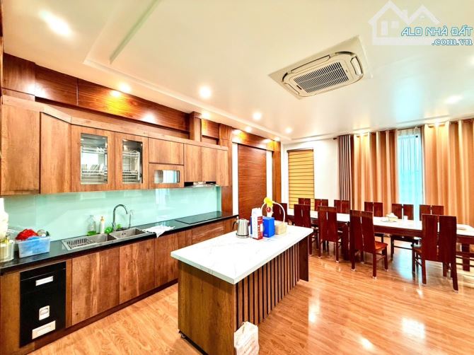 Nhà mặt phố Quận Cầu Giấy - 7 Tầng Thang máy - Vị trí Đẹp - Ôtô tránh, KD - Giá 25,5 Tỷ - 5