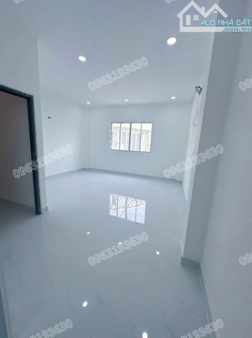 BÁN NHÀ 3 LẦU MTKD HXH 8M ĐƯỜNG SỐ,P.TÂN KIỂNG,QUẬN 7,DT 60m,4PN - 6