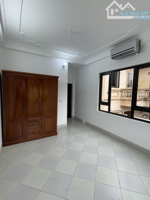 CHỈ 8,9 Tỷ _ 5 Tầng- lô Góc _Tây Trà_Ngõ Thông ô tô vào _ 41m - Tiện ích đầy đủ - 6