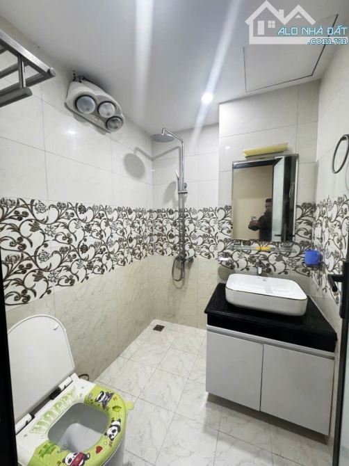 Bán nhà đẹp trong đê Ngọc Thụy 38m x 5 tầng - 8,3tỷ - 6