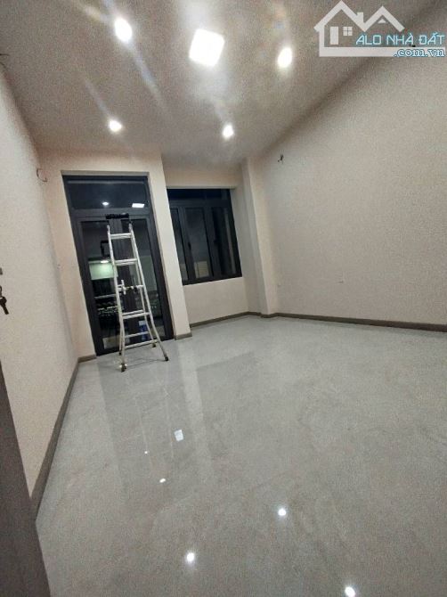 CHÁNH HƯNG -PHƯỜNG 4 -QUẬN 8 -DT: 4*16M- 9 TỶ 8 - 6