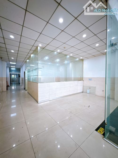 28tỷ.Bán gấp toà nhà 7 lầu mặt tiền Bùi Văn Hoà ngay kcn 2 Biên Hoà. 300m2, sàn 1250m - 6